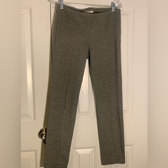 CAbi Mid-Rise Newport Gray Slim Leg Ponte Pants Side Zip faux back pockets - Picture 2 of 6